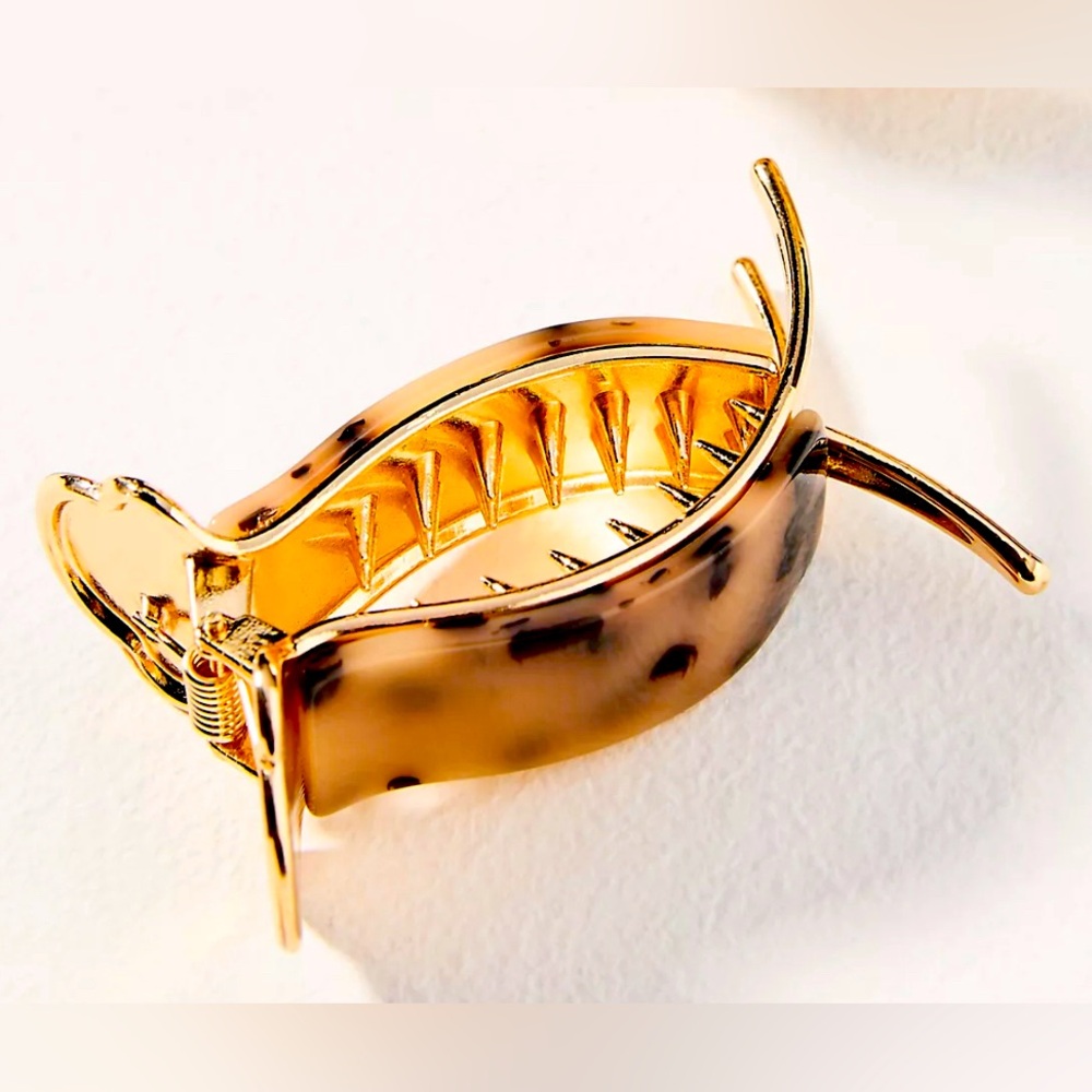 Hair clip